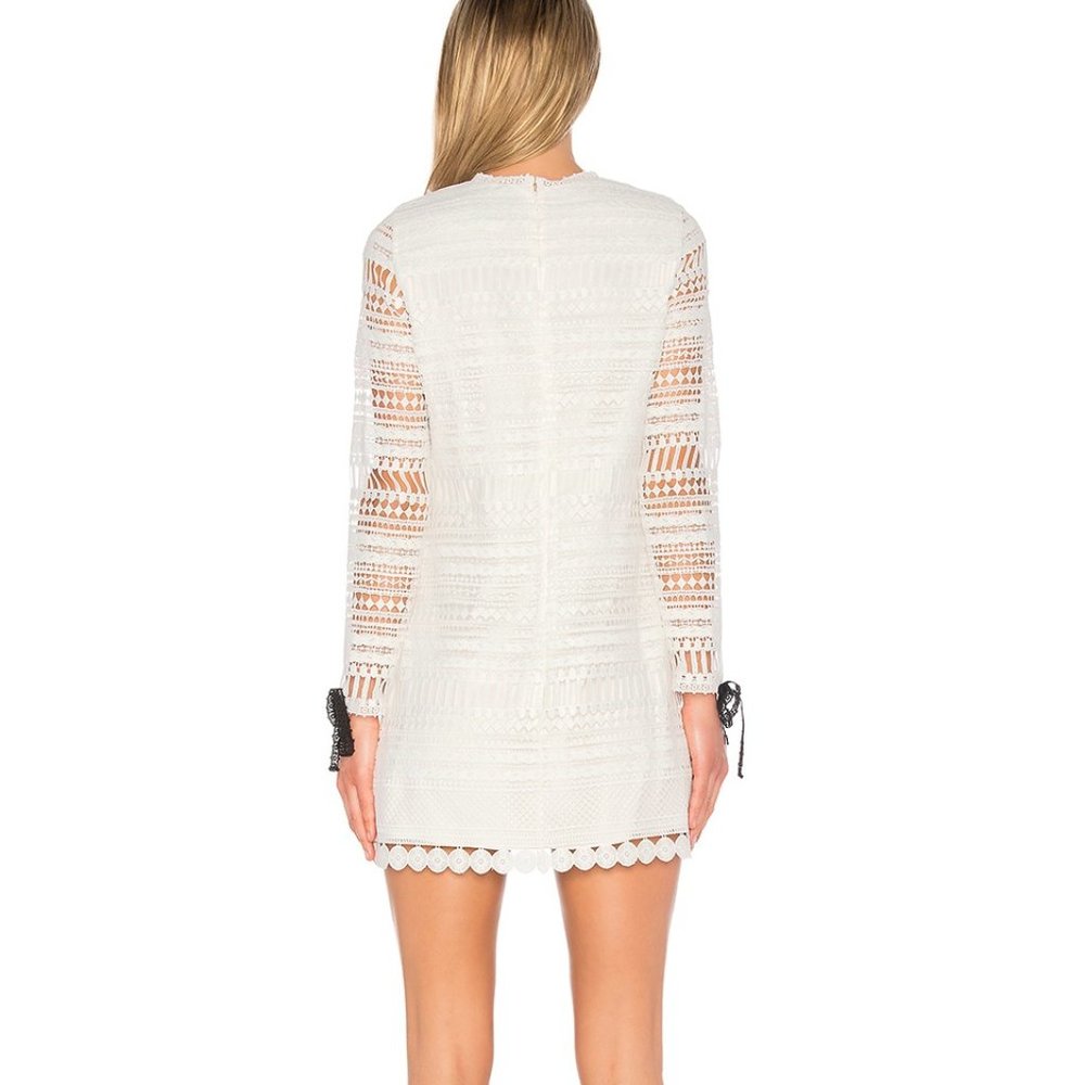 Alexis Braelynn Dress in White - Picture 5 of 7